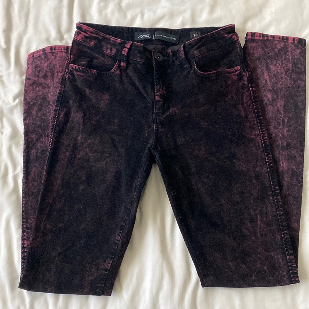 Black and pink mid rise super skinny pants